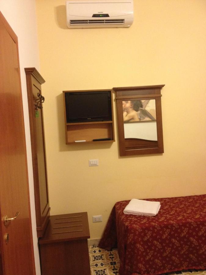Guesthouse Alex II Roma Dış mekan fotoğraf