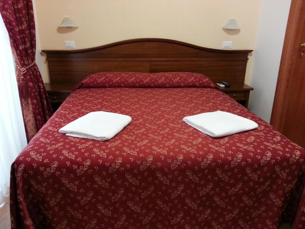 Guesthouse Alex II Roma Dış mekan fotoğraf